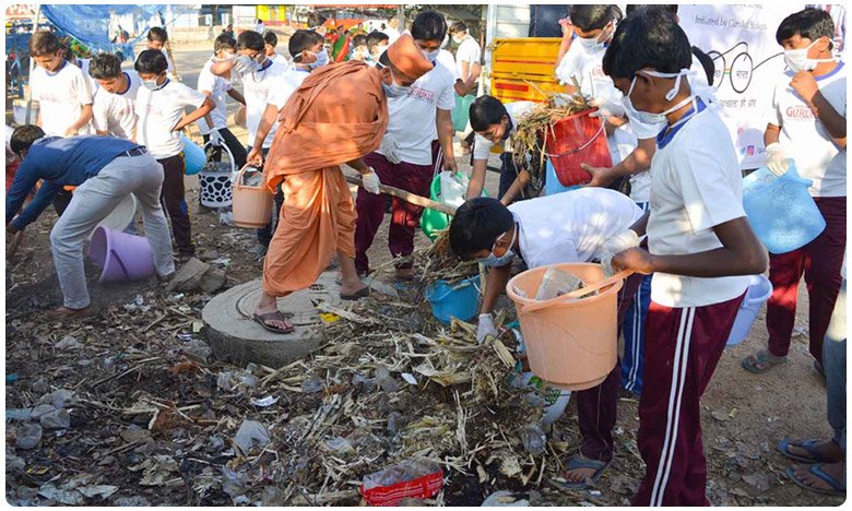 swachha bharath open defacation narendra modi big taskచేయాల్సిందెంతో ...